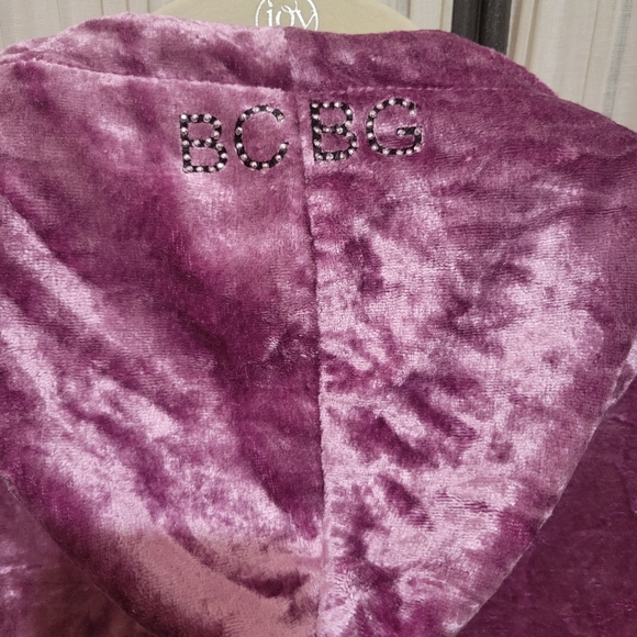 BCBGMAXAZRIA RHINESTONES  VELOUR  TRACK SUIT. - Picture 7 of 13